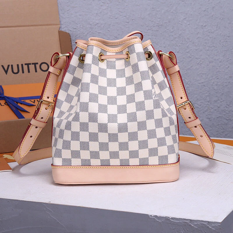 Sleek LV Noe Bucket Bag 774