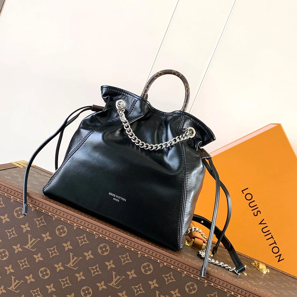 Modern LV Off Duty Backpack Vibe(HIGH-END GRADE) 48