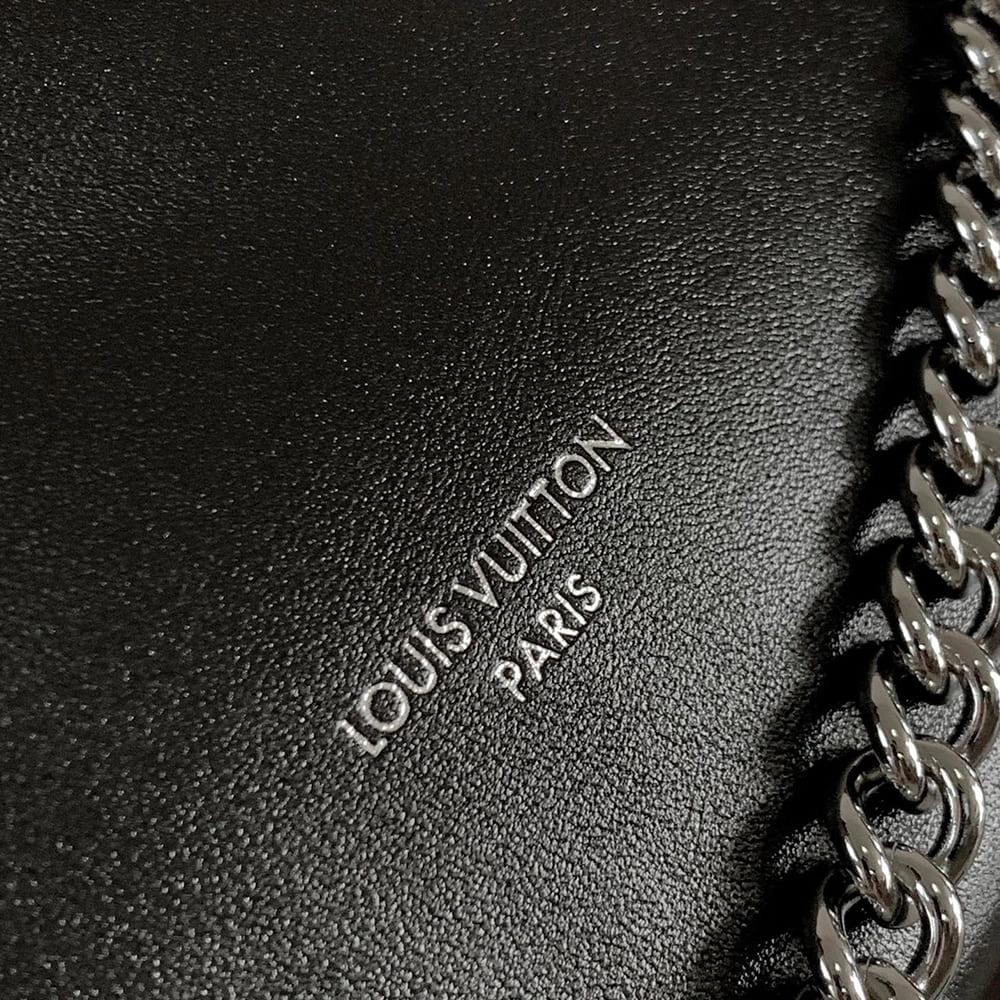 Modern LV Off Duty Backpack Vibe(HIGH-END GRADE) 48