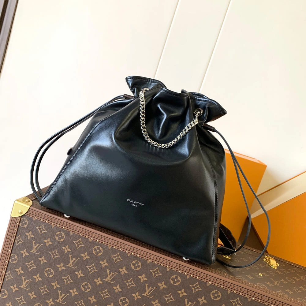 Attractive LV Off Duty Vibe MM(HIGH-END GRADE) 39