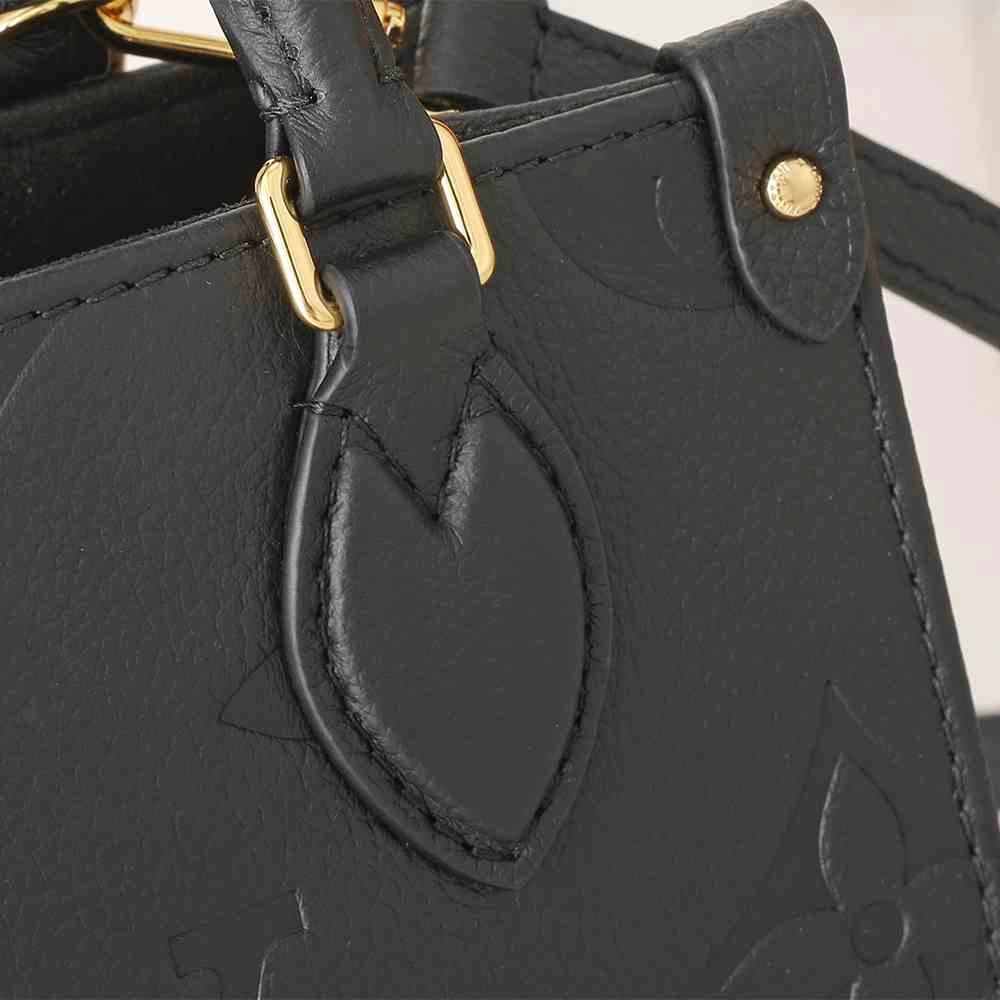 Breathable LV OnTheGo BB 112