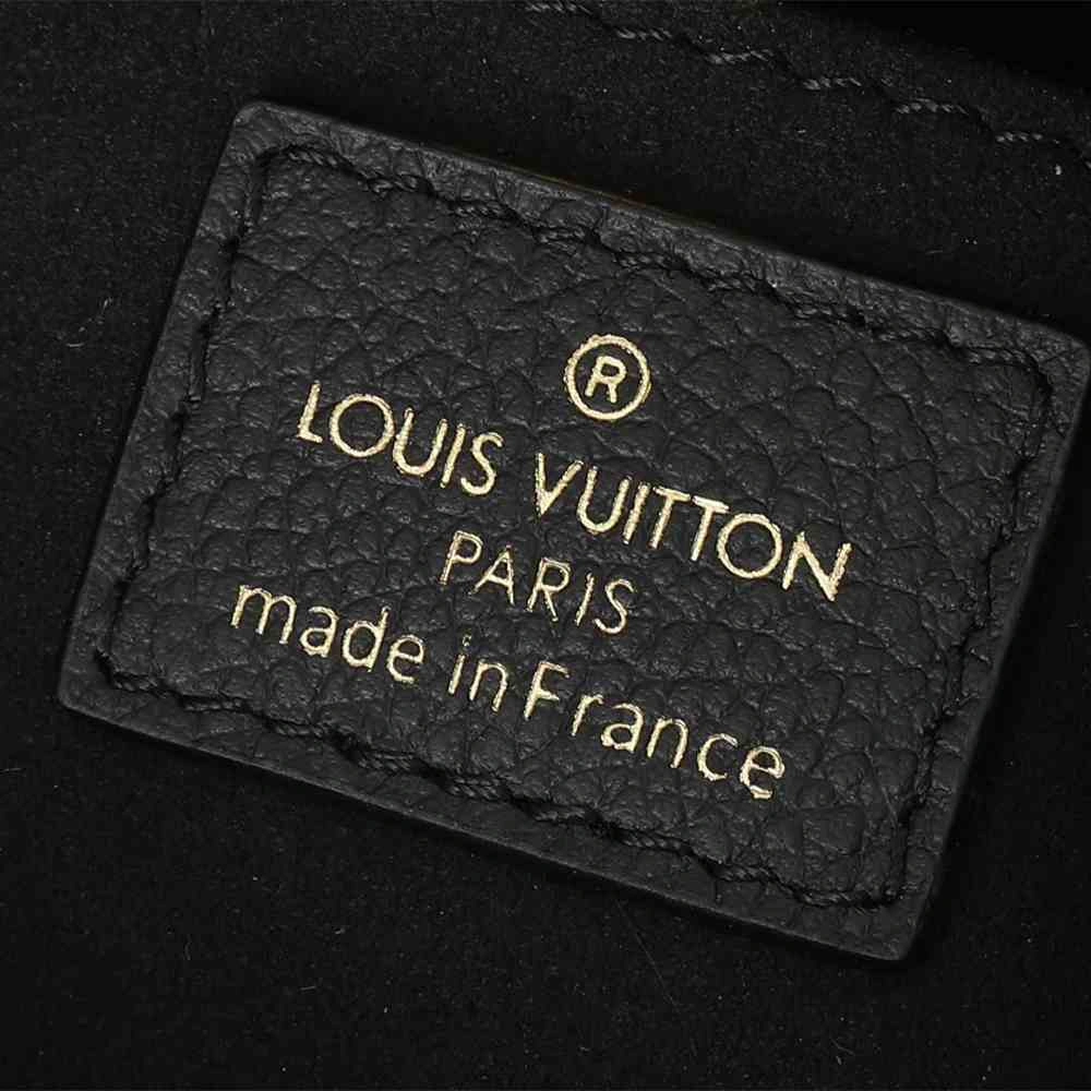 Breathable LV OnTheGo BB 112
