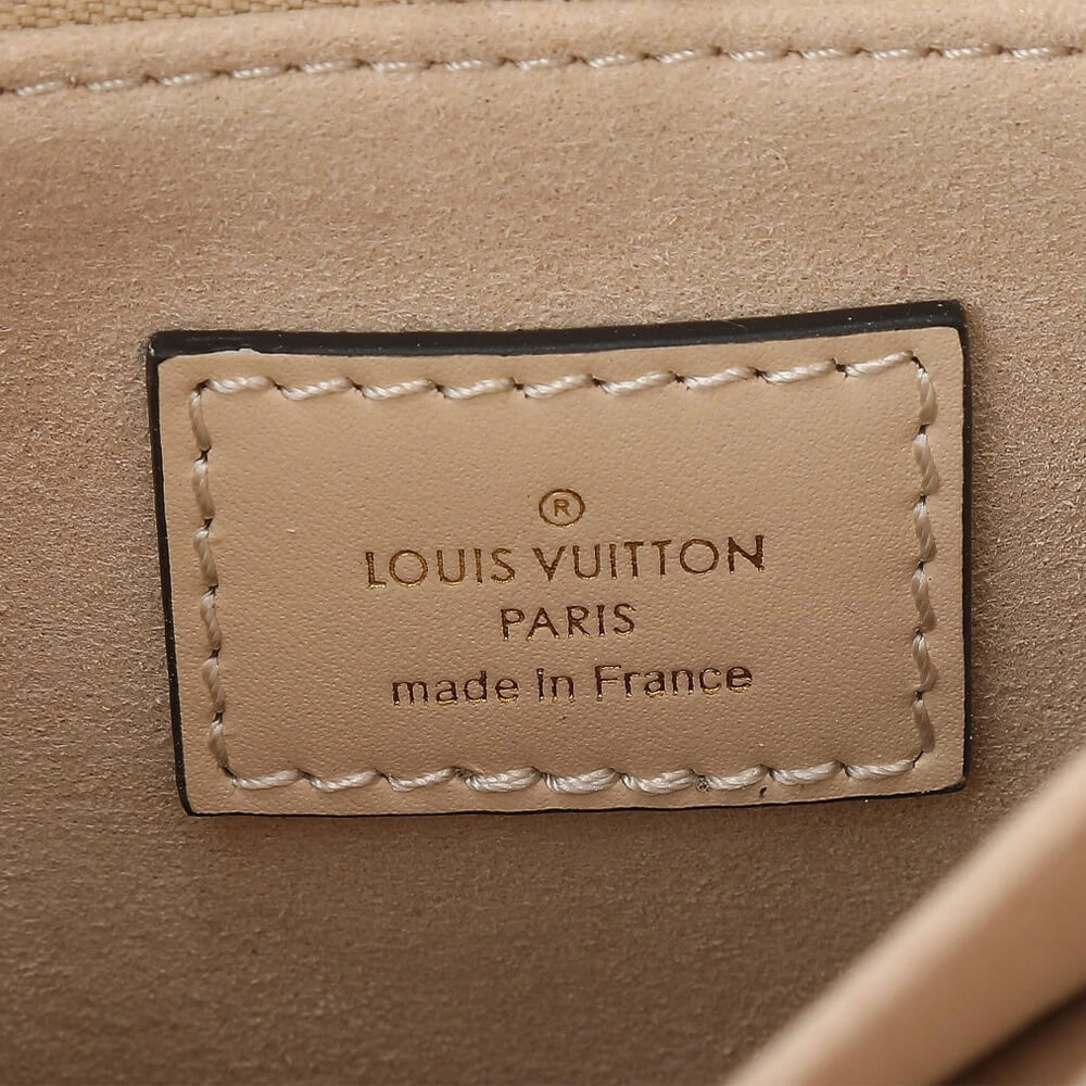 LV OnTheGo PM Lightweight 216