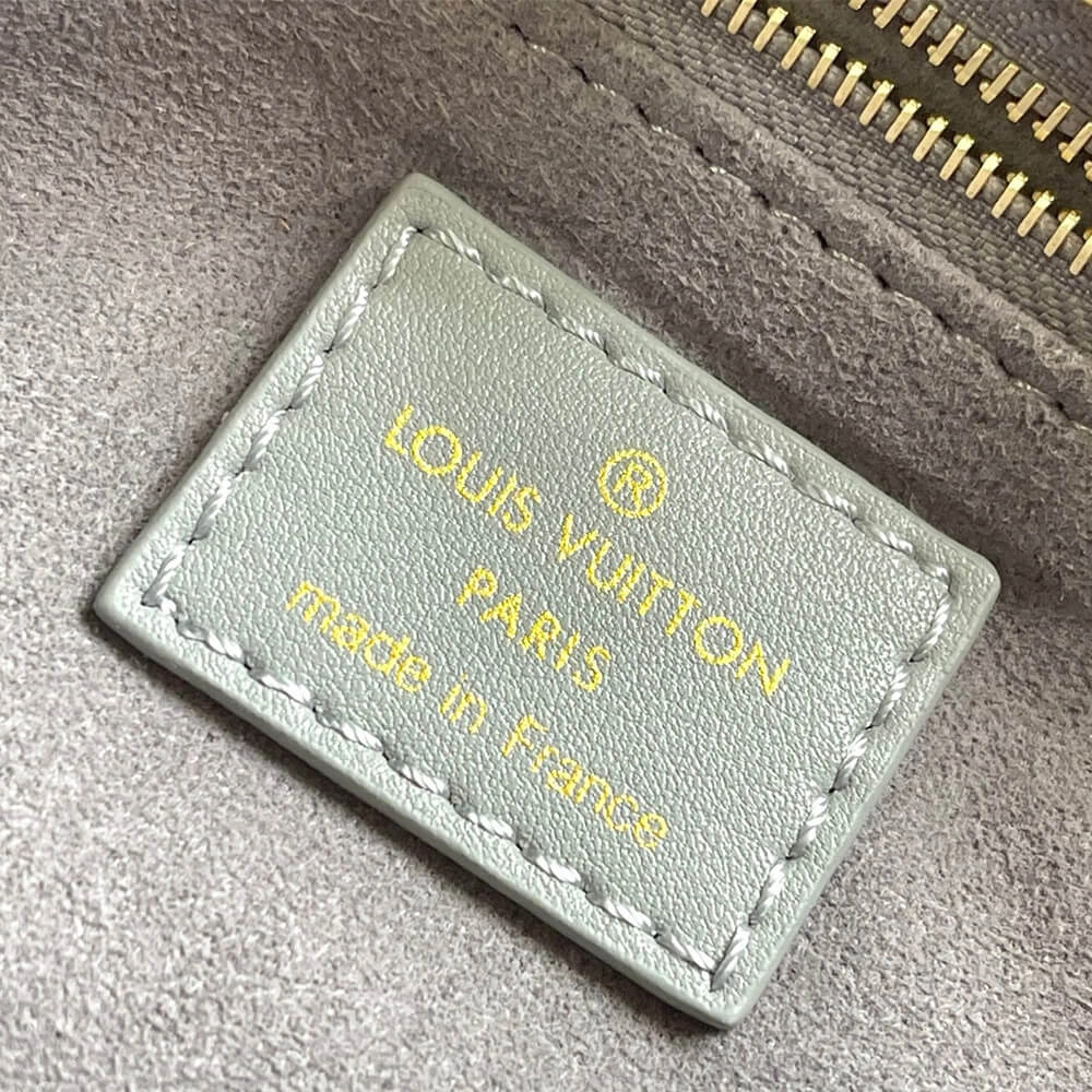 LV OnTheGo PM Soft 219