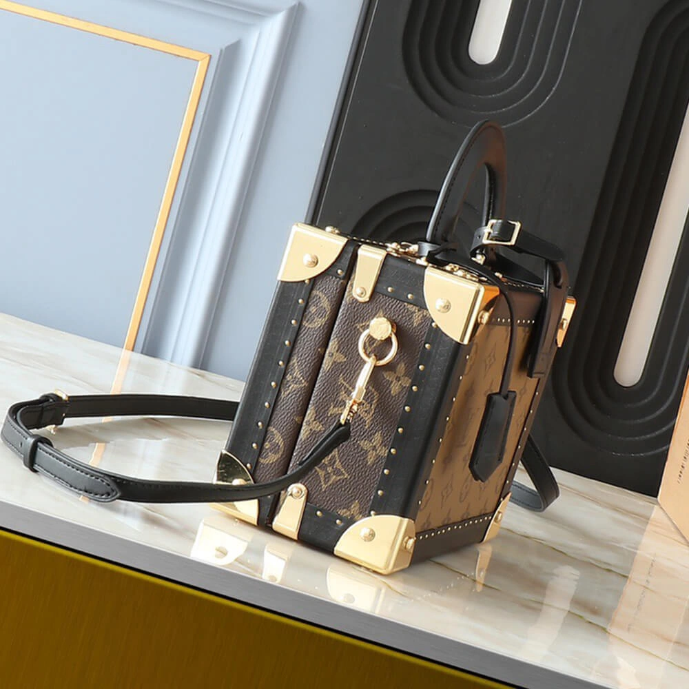 Durable LV Petite Valise Monogram Reverse 160