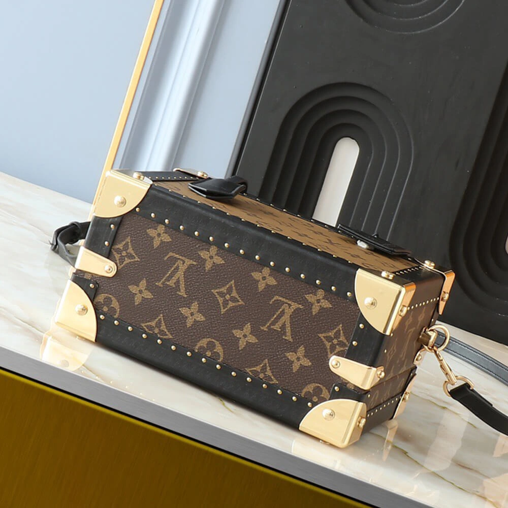 Durable LV Petite Valise Monogram Reverse 160