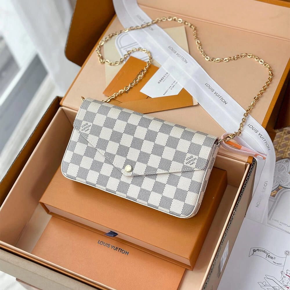 UrbanStyle LV Pochette Félicie 300