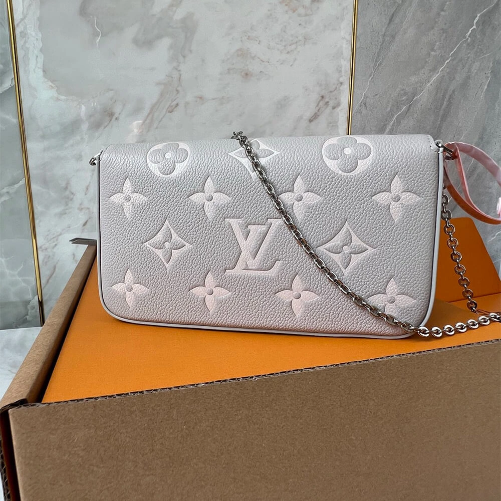 LV Pochette Félicie Tailored 247