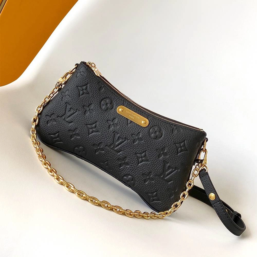Tailored LV Pochette Liv 11