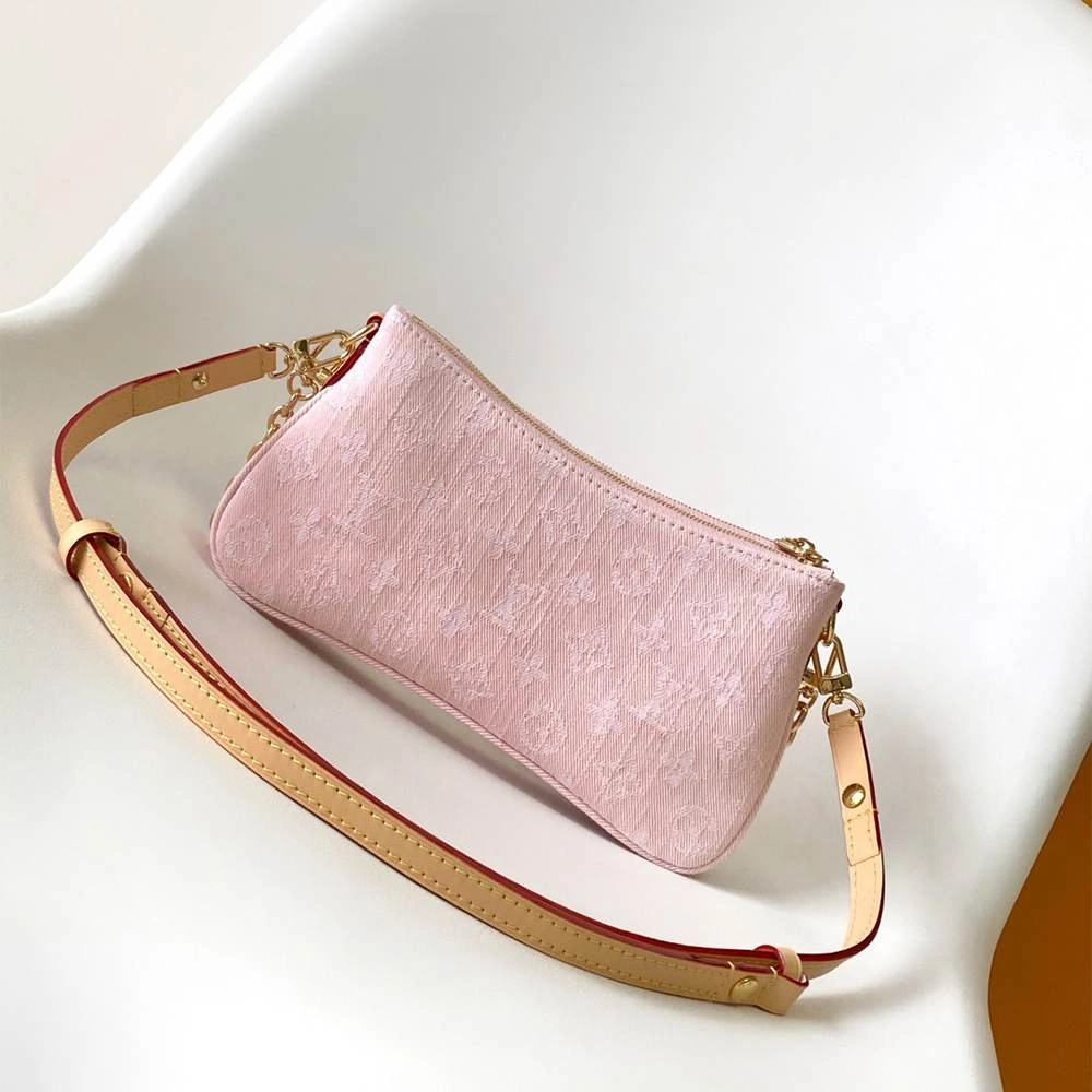 LV Pochette Liv Bold 97