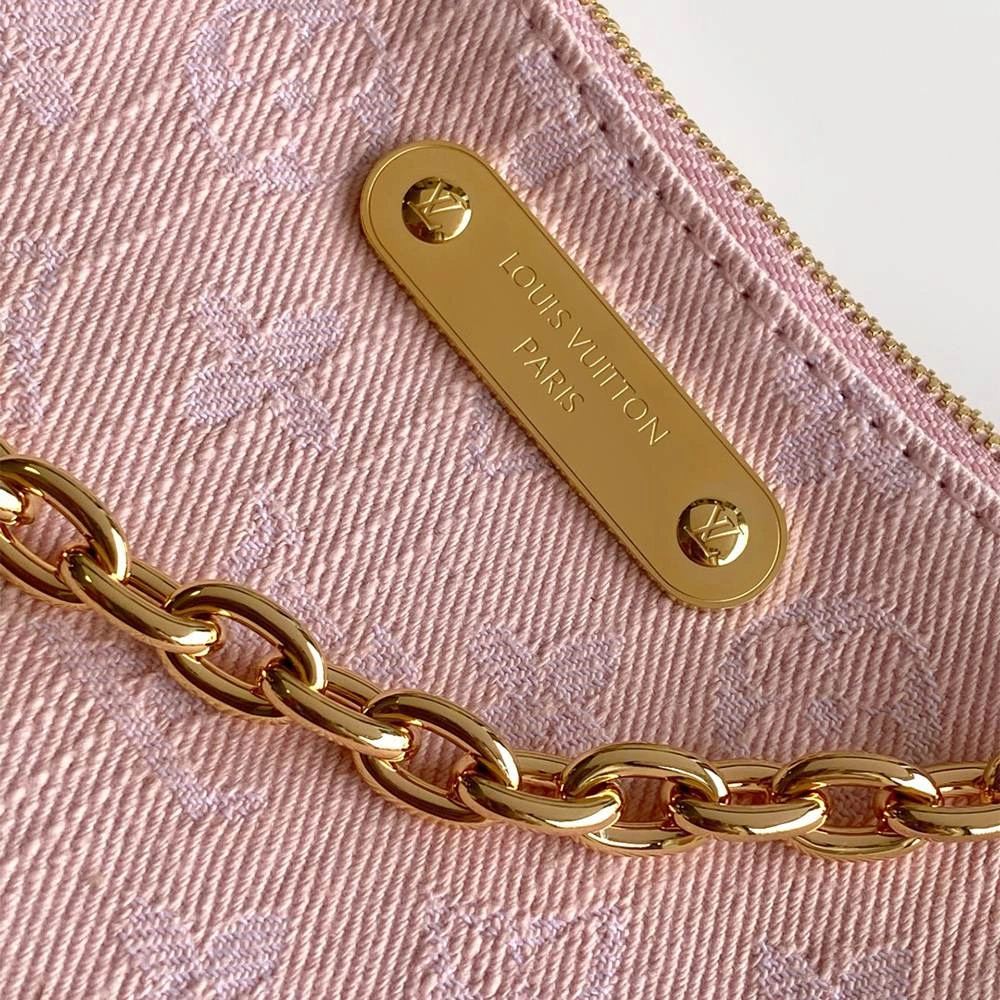 LV Pochette Liv Bold 97