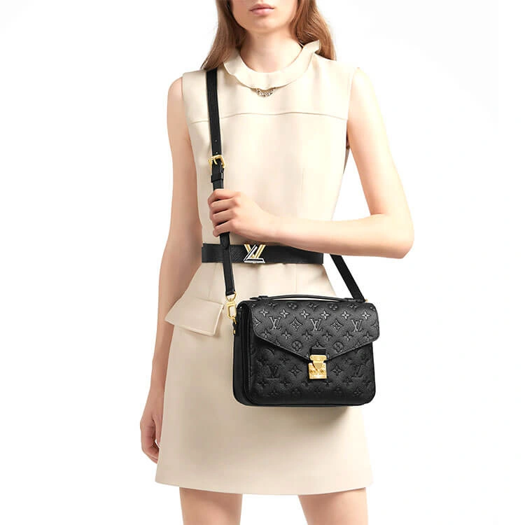 FreshLook LV Pochette Metis Handbag 915