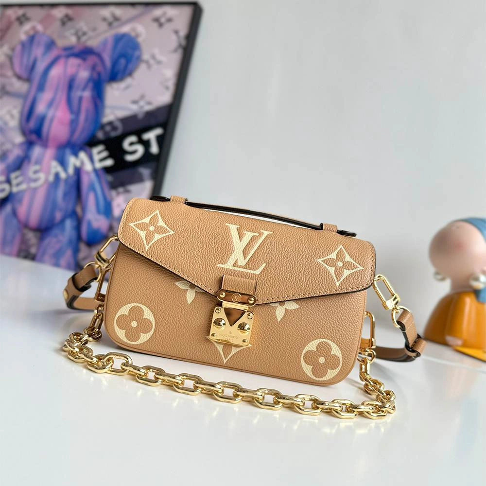 LV Pochette Métis East West StreetReady 86