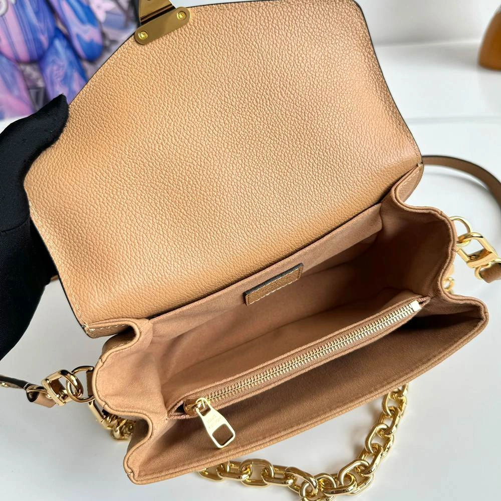 LV Pochette Métis East West StreetReady 86