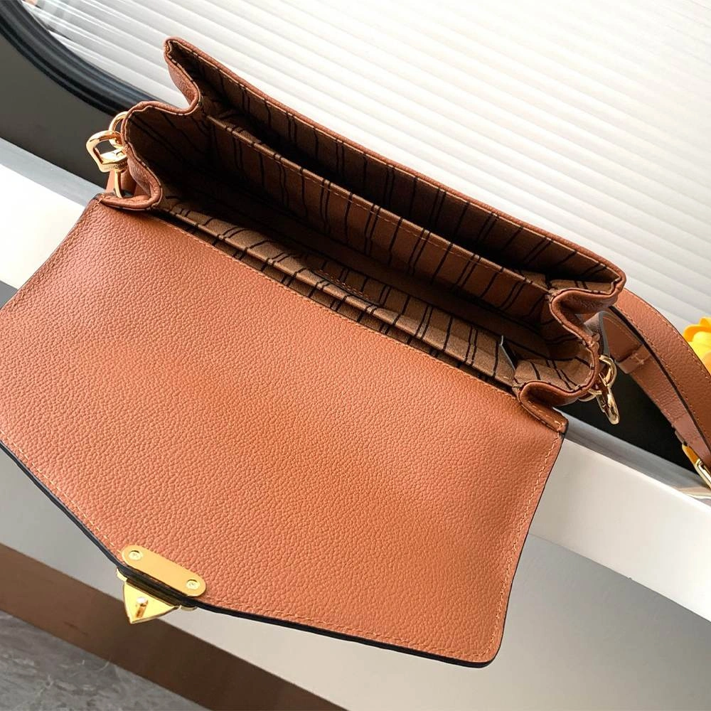 LV Pochette Métis AllSeason 1