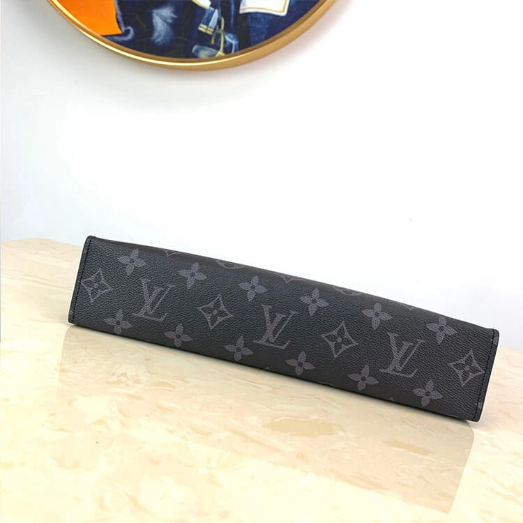 LV Pochette Voyage MM SportInspired 932