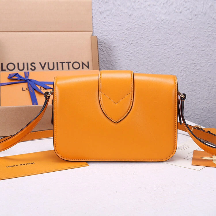 LV Pont 9 Handbag Practical 914
