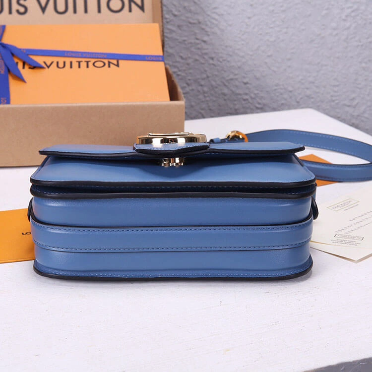 LV Pont 9 Handbag FashionForward 935