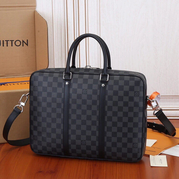 LV Porte-Documents Voyage PM Effortless 892