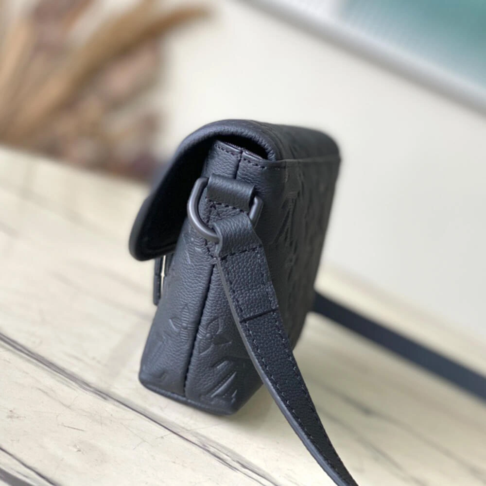 Reliable LV Pulse Wearable Wallet G 454