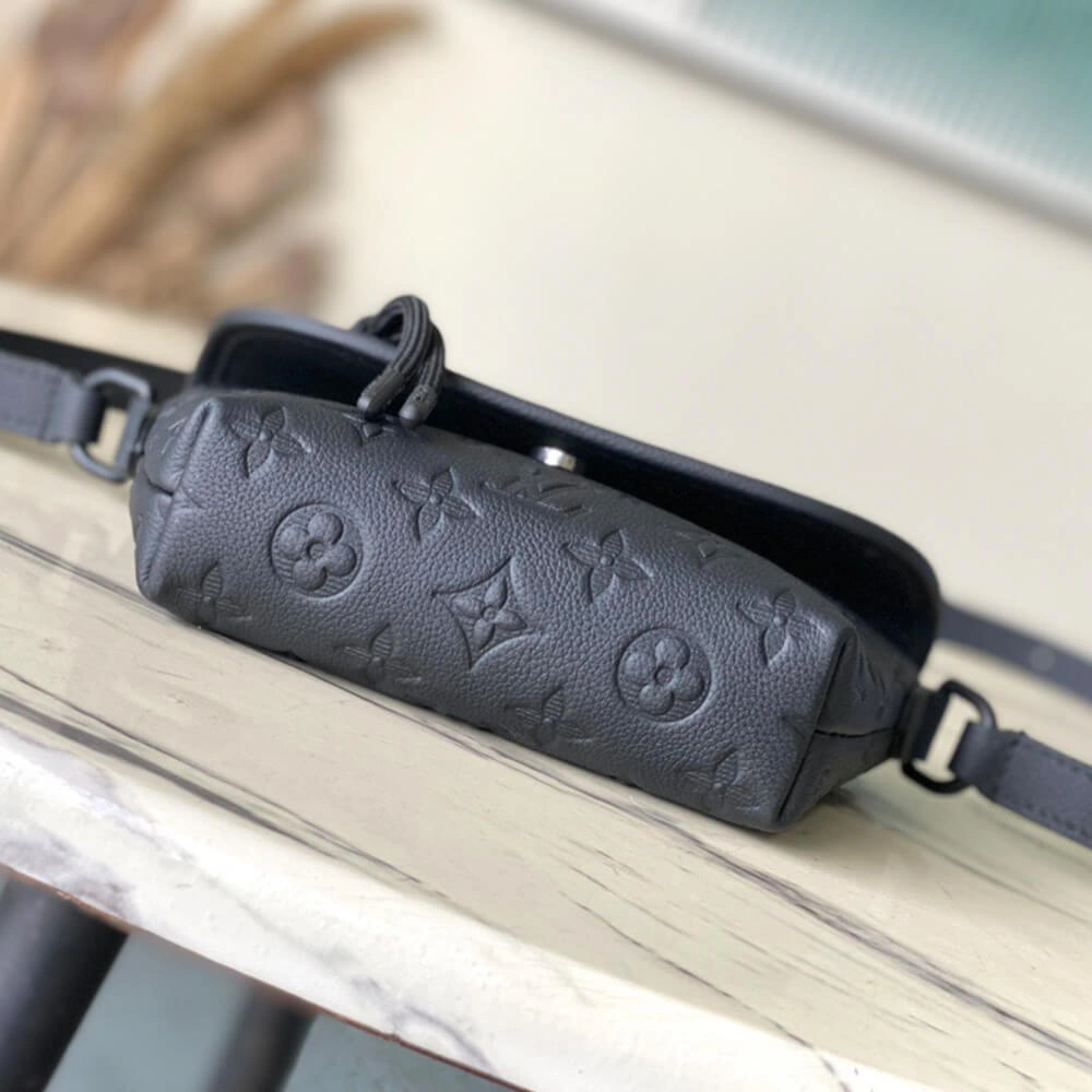 Reliable LV Pulse Wearable Wallet G 454