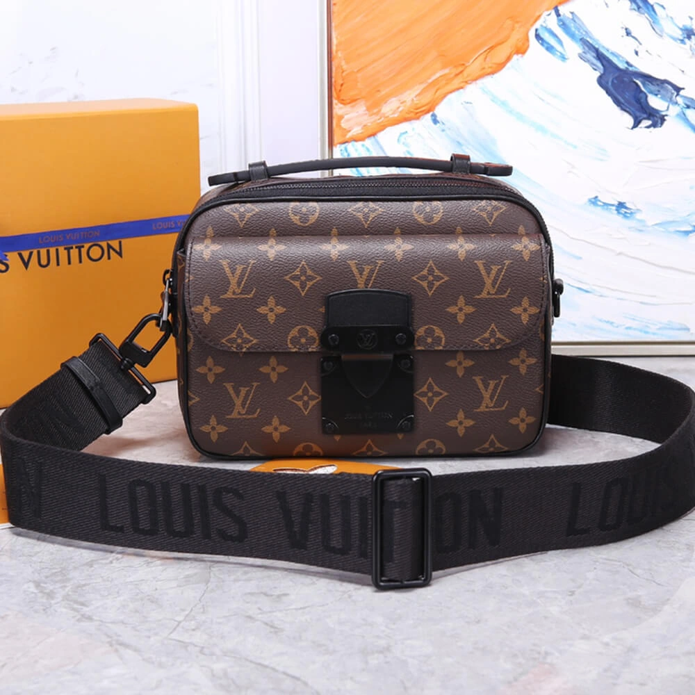 Casual LV S LOCK MESSENGER 571