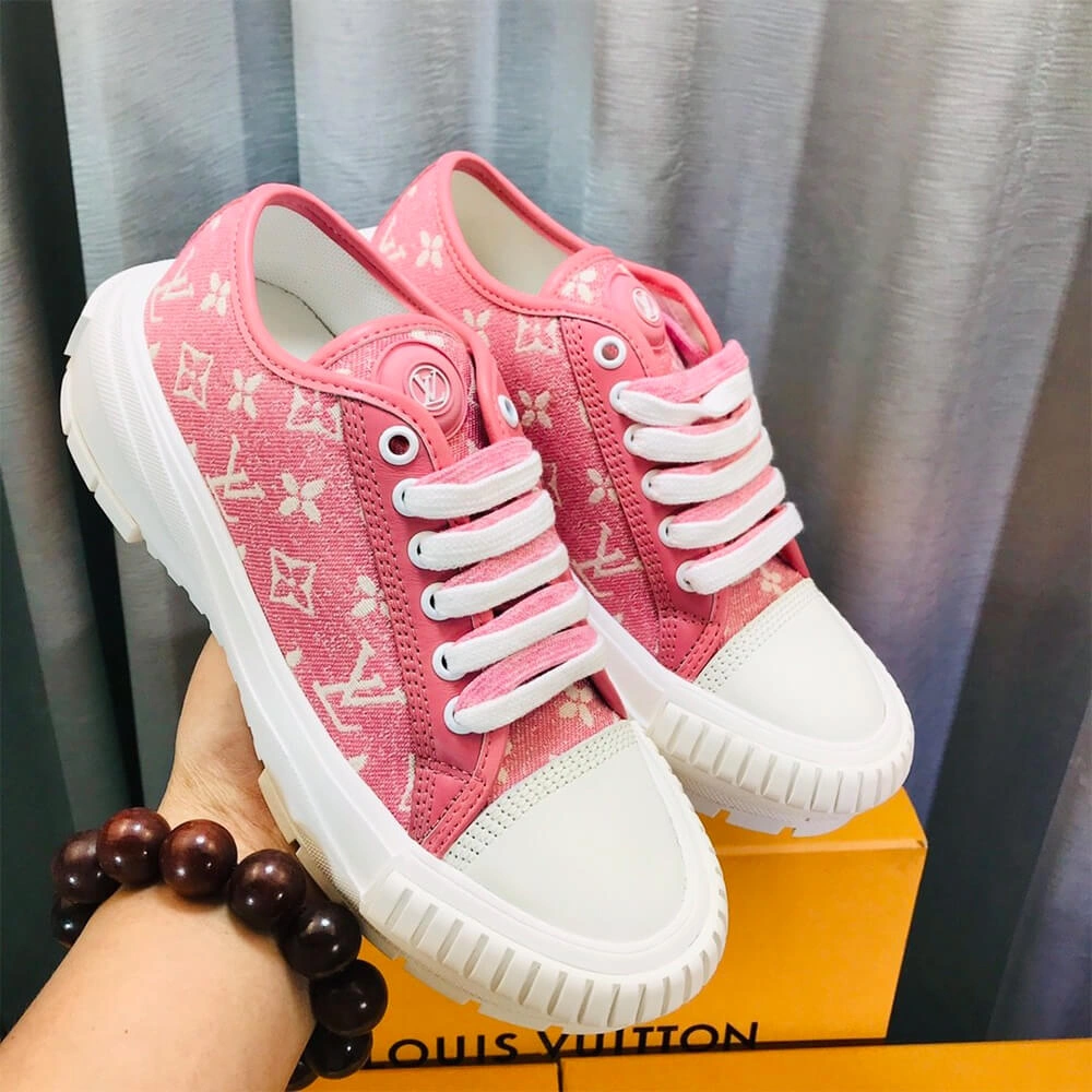LV SQUAD SNEAKER Minimalist 3193