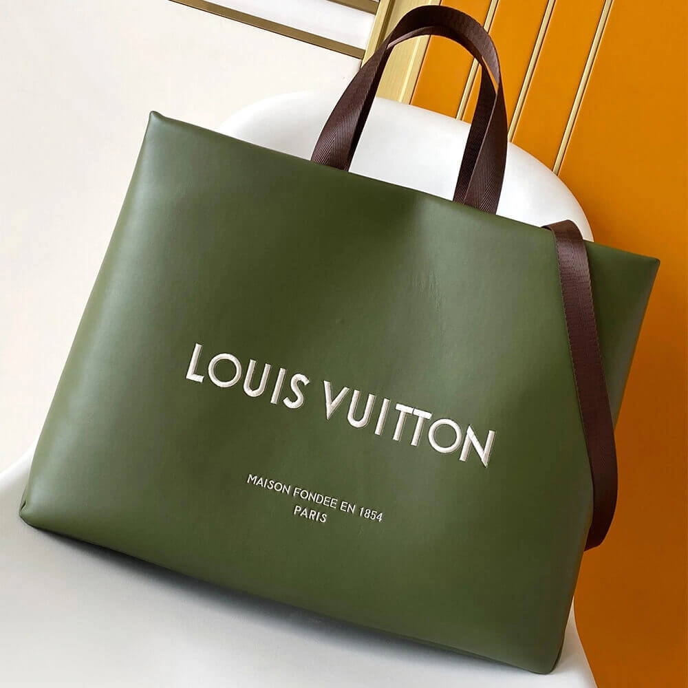 EyeCatching LV Shopper Tote MM 131