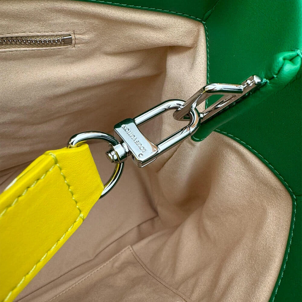 Practical LV Shopper Tote MM 152