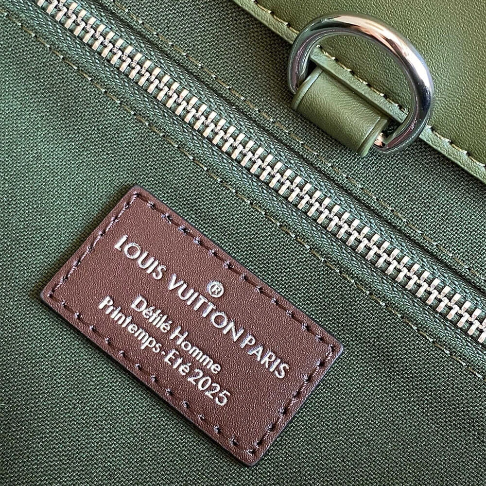 EyeCatching LV Shopper Tote MM 131