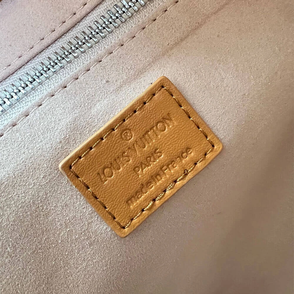 Bright LV Shopper Tote MM 141