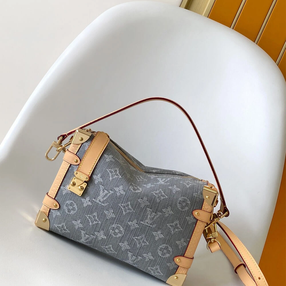 LV Side Trunk MM Timeless 209