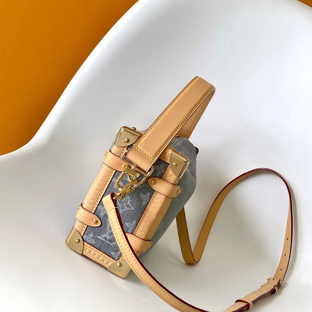 LV Side Trunk MM Timeless 209