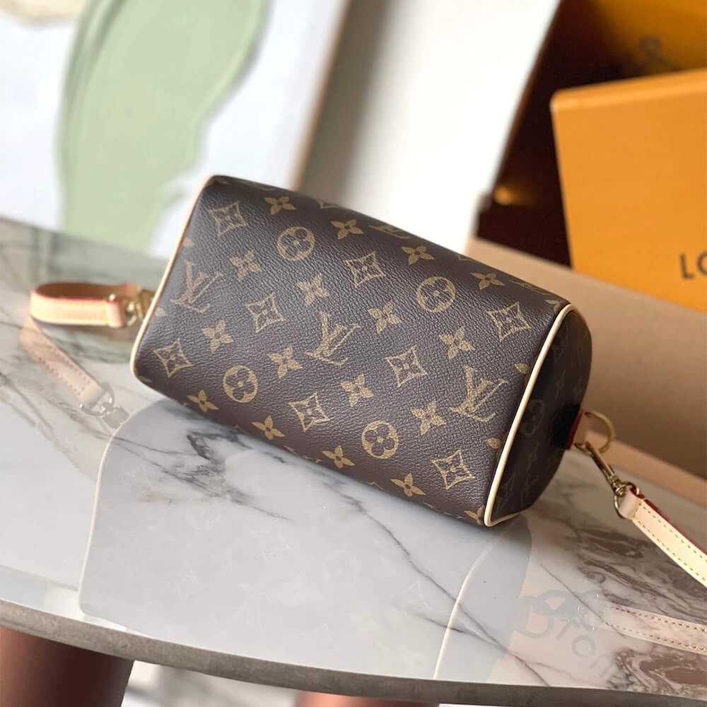 Efficient LV Speedy Bandoulière 392