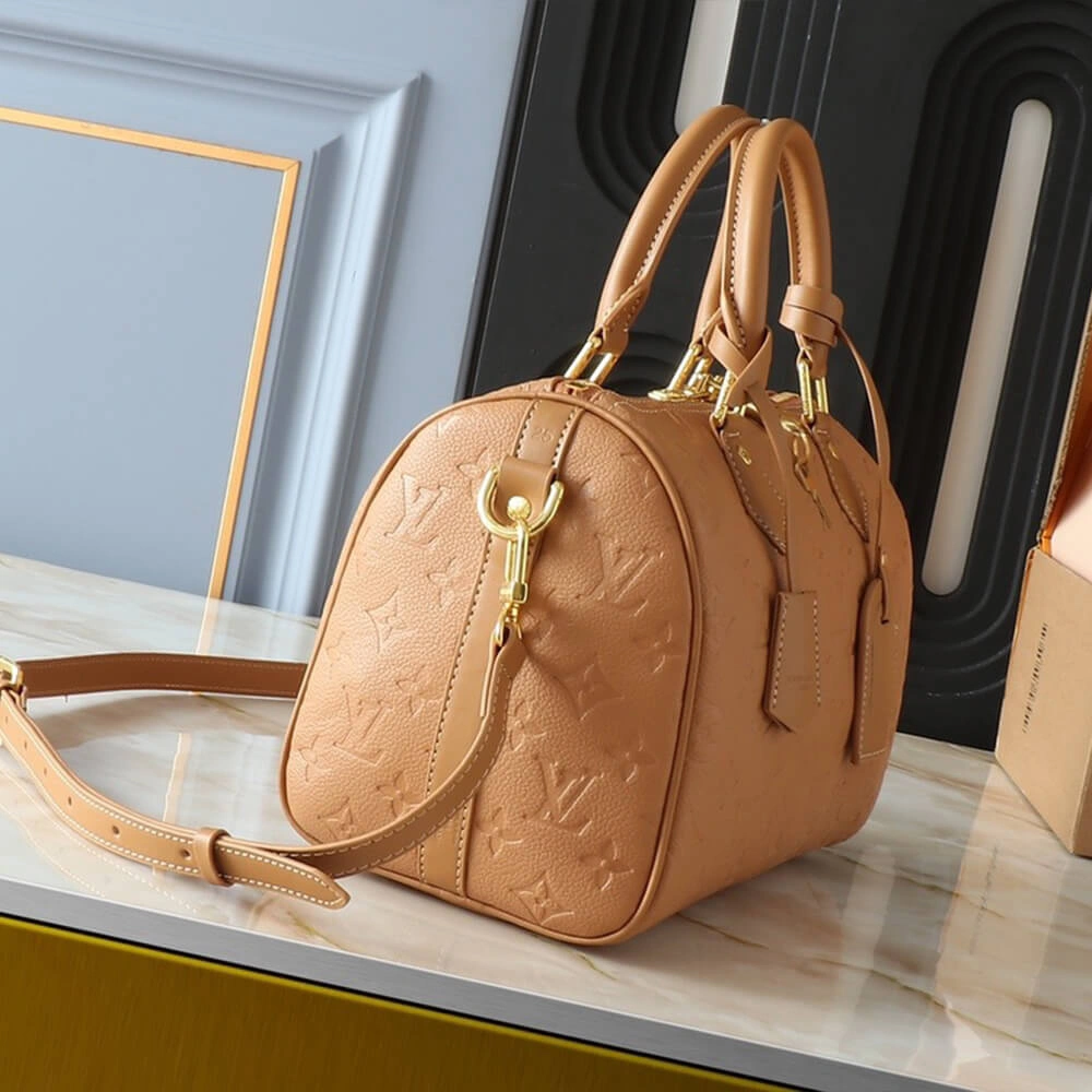 Cozy LV Speedy 362