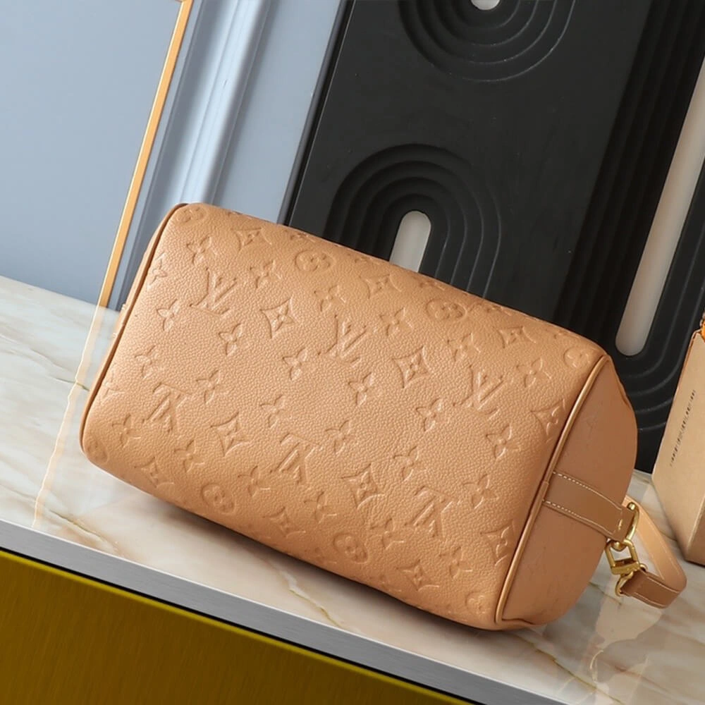 Cozy LV Speedy 362