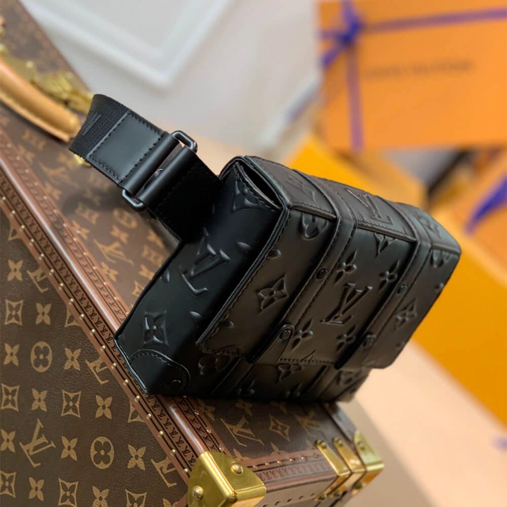 LV TRUNK SLINGBAG Affordable 575