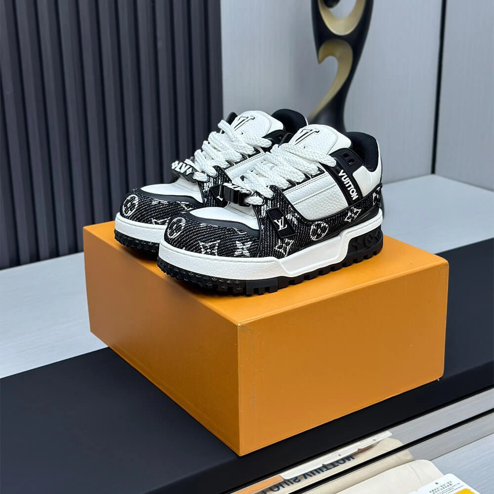 HighPerformance LV Trainer Maxi Sneaker 3218