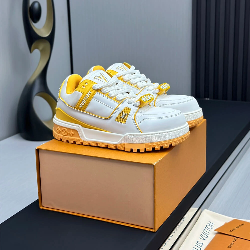 LV Trainer Maxi Sneaker Bright 3222