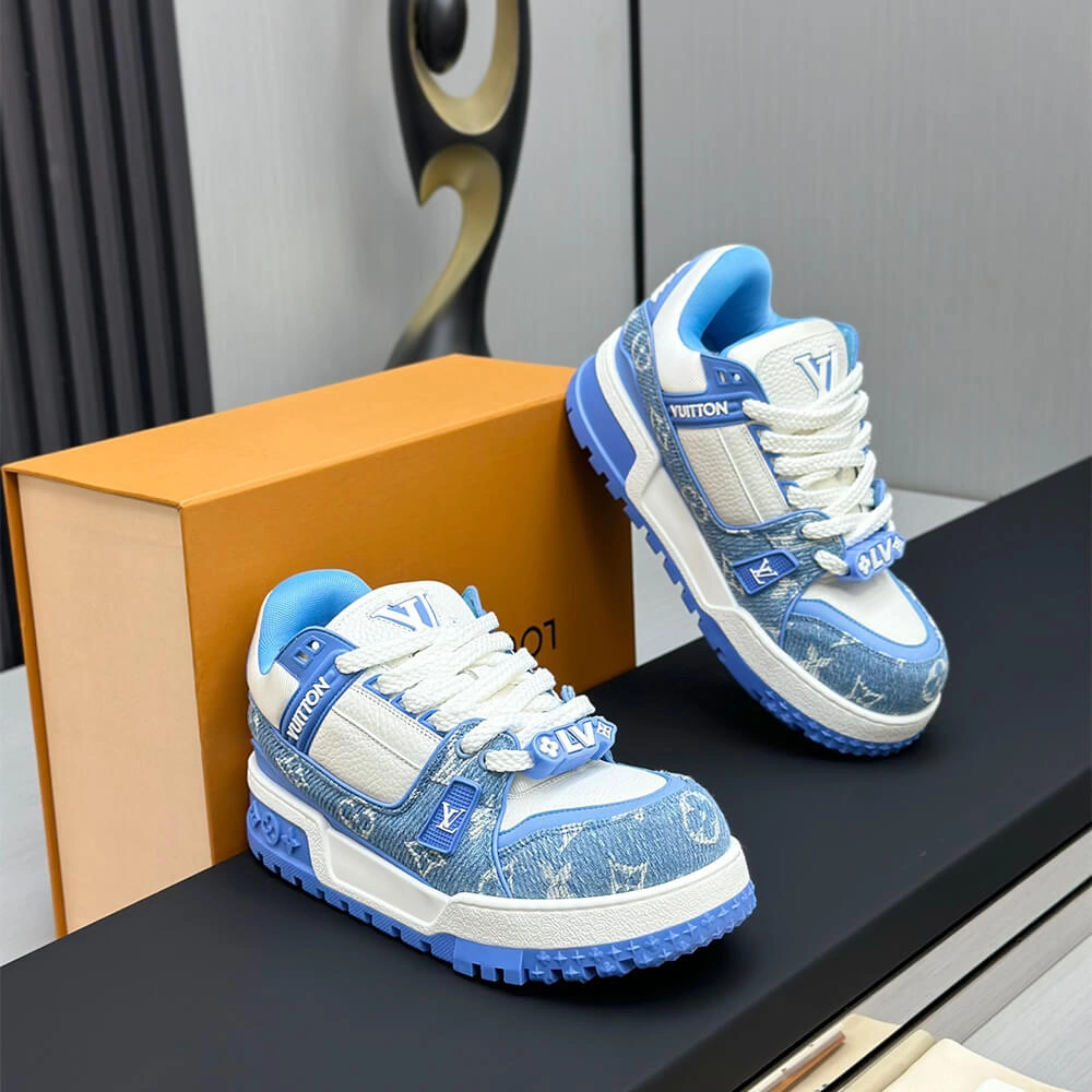 LV Trainer Maxi Sneaker MoistureWicking 3230
