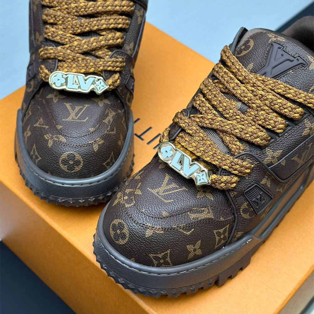 Sustainable LV Trainer Maxi Sneaker 3224