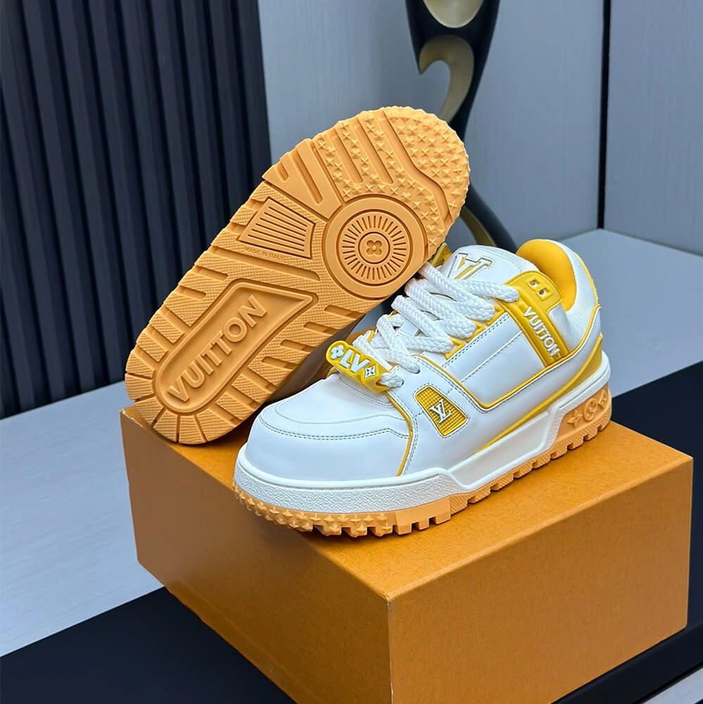 LV Trainer Maxi Sneaker Bright 3222