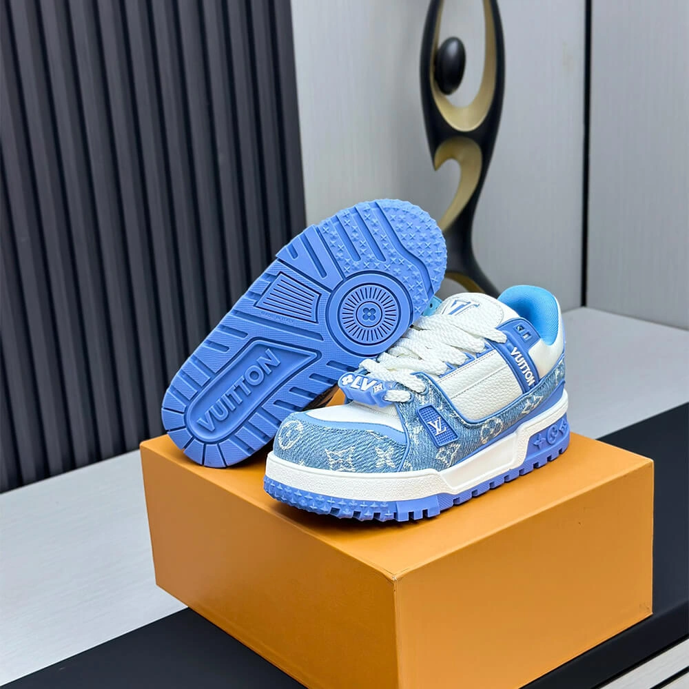 LV Trainer Maxi Sneaker MoistureWicking 3230
