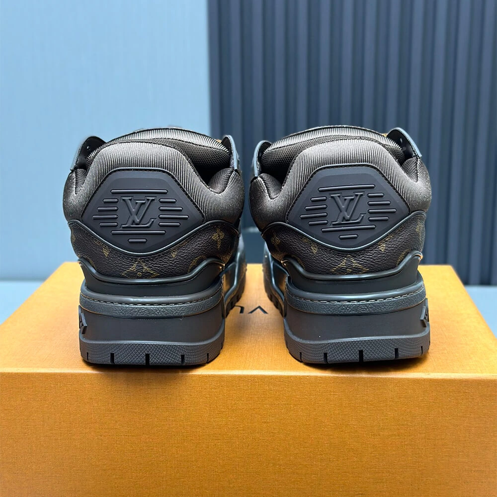 Sustainable LV Trainer Maxi Sneaker 3224