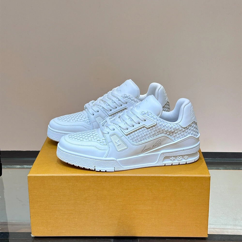NewStyle LV Trainer Sneaker 3210