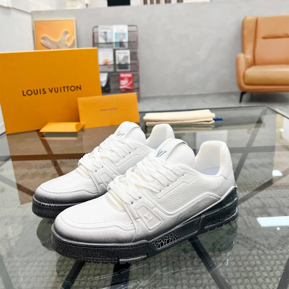 LV Trainer Sneaker Timeless 3192