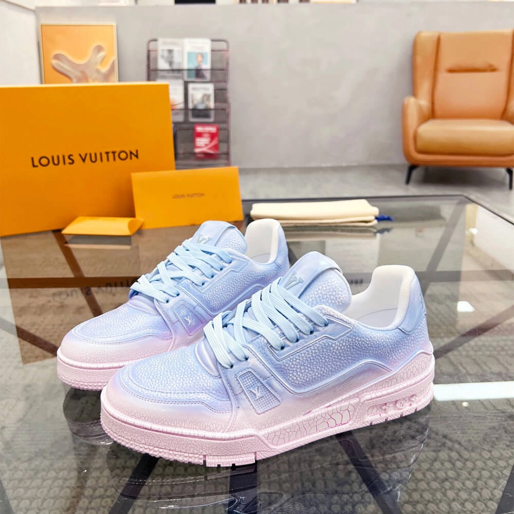 Sleek LV Trainer Sneaker 3225
