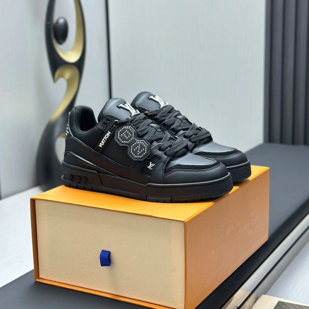 LV Trainer Sneaker Original 3204