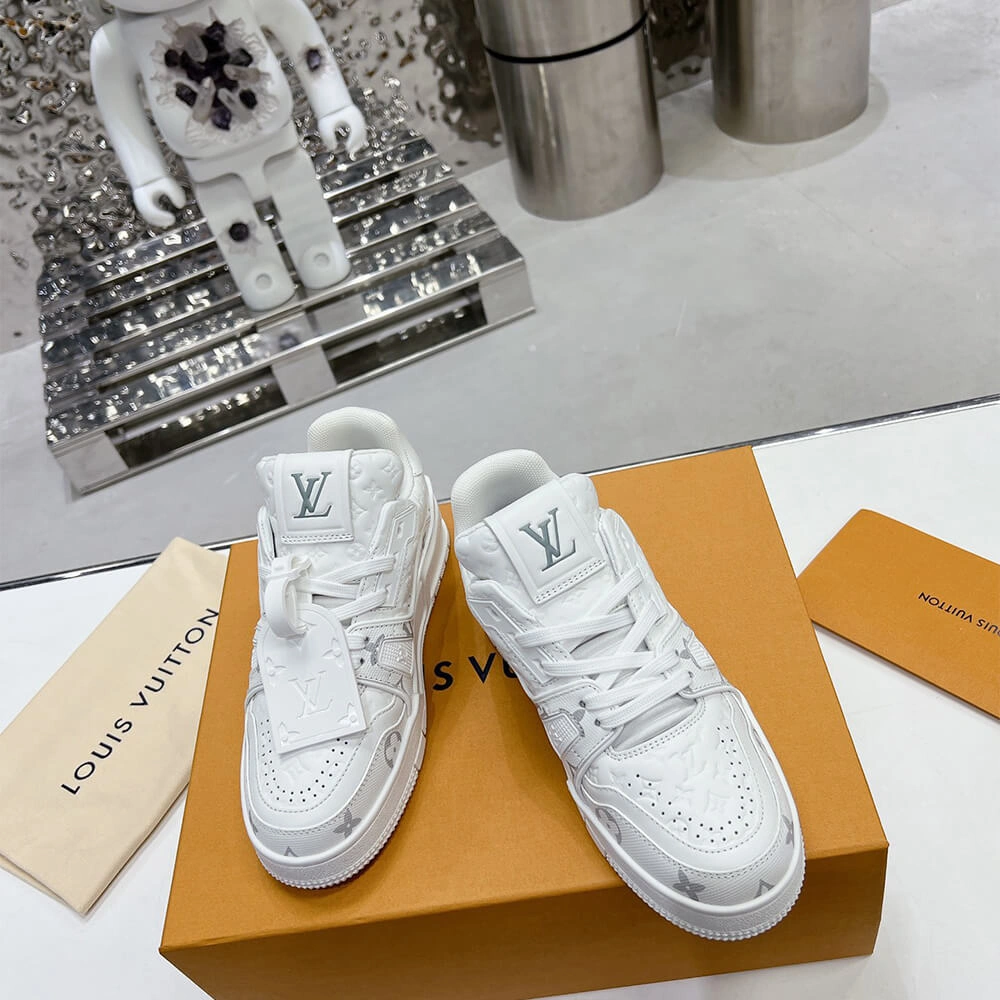 LV Trainer Sneaker TechFriendly 3182