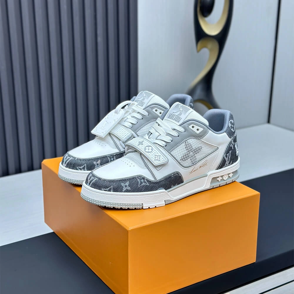 LV Trainer Sneaker OdorResistant 3238